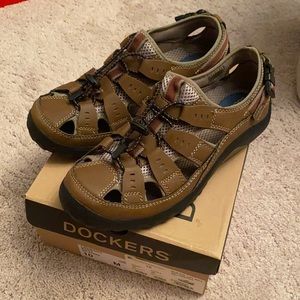 NEW IN BOX Dockers Lookout Shoes
